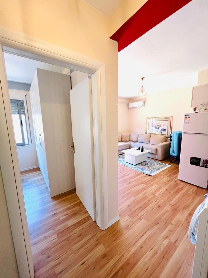 Blue City Apartment Дуррес Екстер'єр фото
