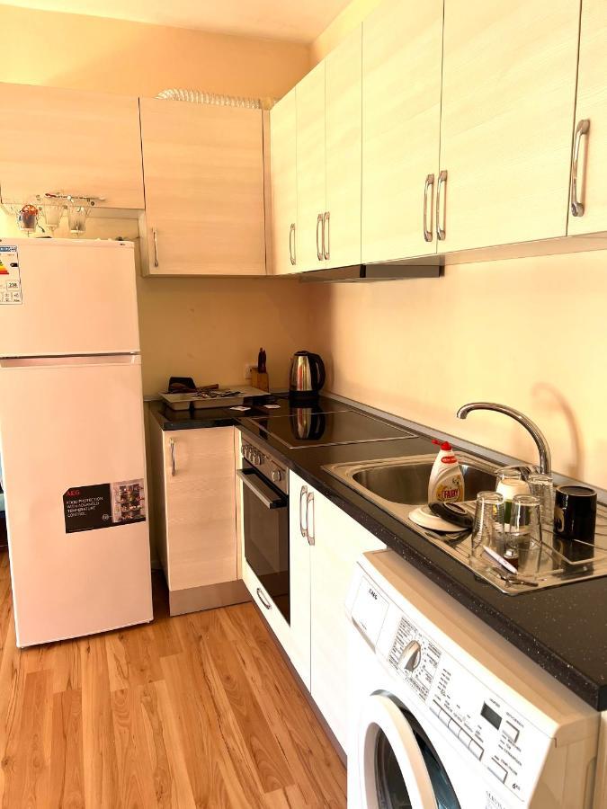 Blue City Apartment Дуррес Екстер'єр фото